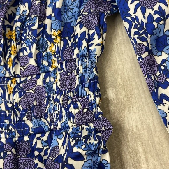 NWOT! $188 V neck Fete floral print midi dress! - Picture 7 of 14